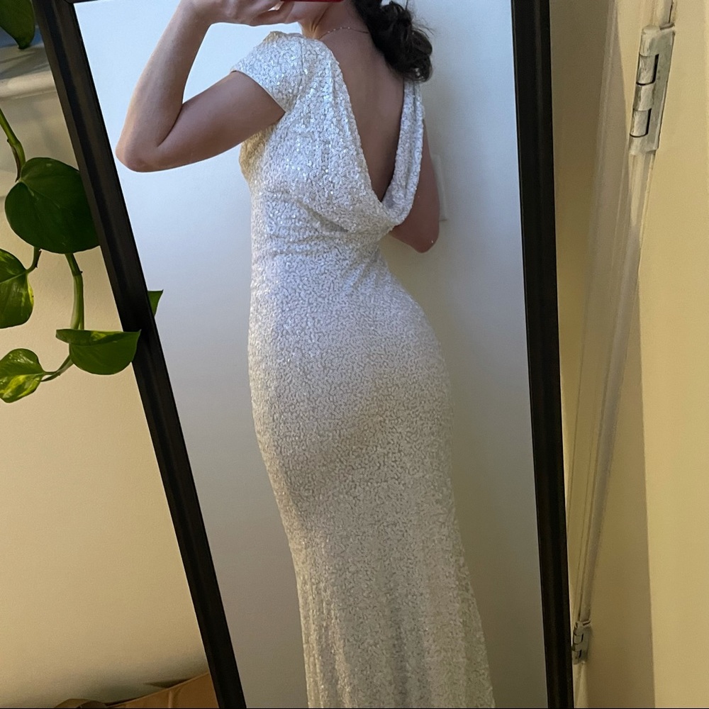 Badgley Mischka White Gown - reasonable offers considered !!